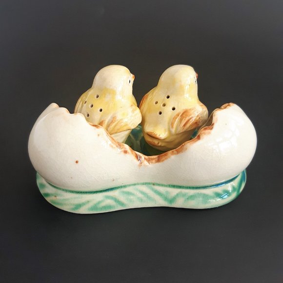 VTG Hatching Chicks in Eggs Shell Salt & Pepper Shakers Chicken Easter Farmhouse - Picture 6 of 13